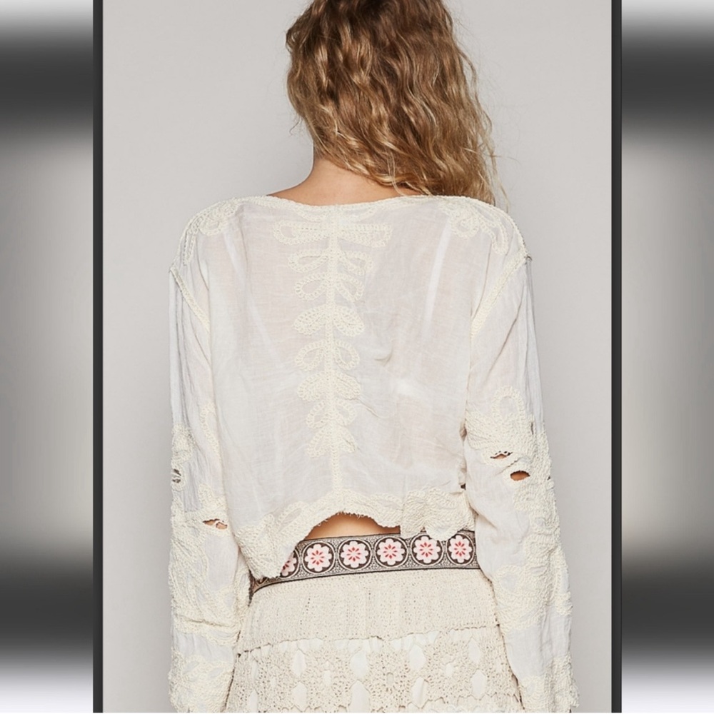 POL Boho Embroidered Scalloped Crop Top - Picture 3 of 6